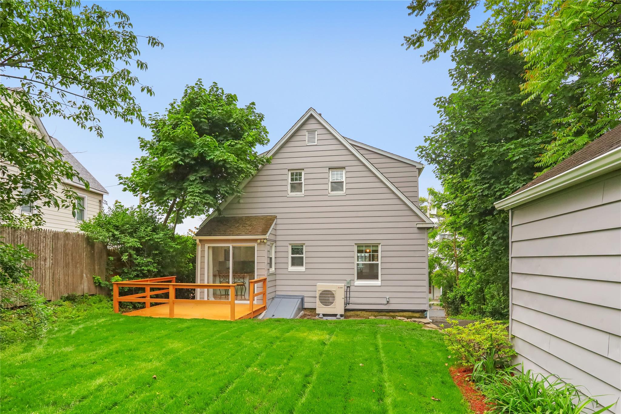 19 Deane Place, Larchmont, New York image 15