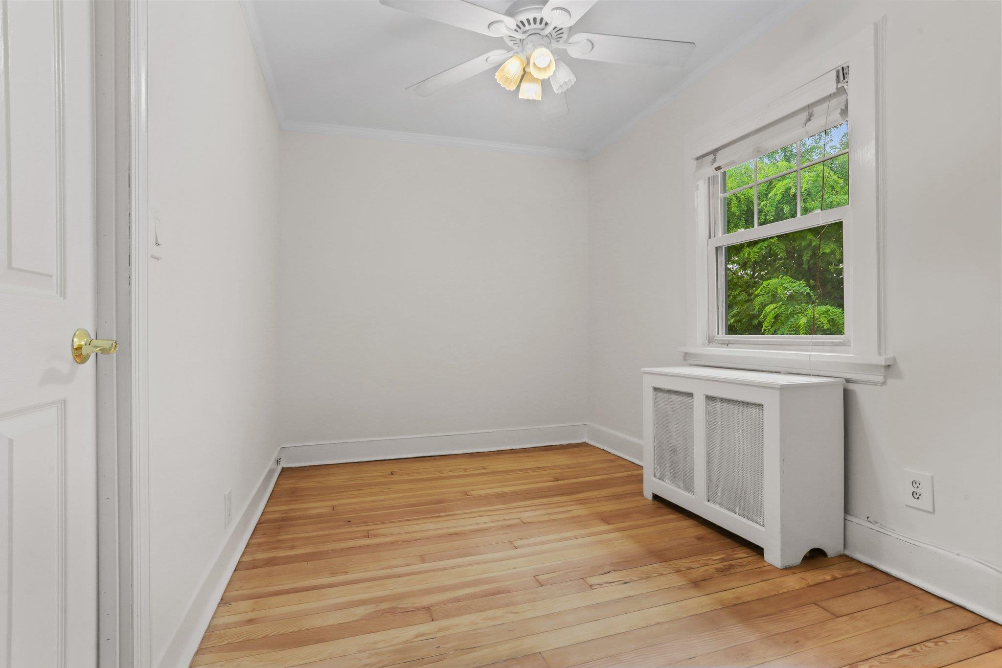 19 Deane Place, Larchmont, New York image 13