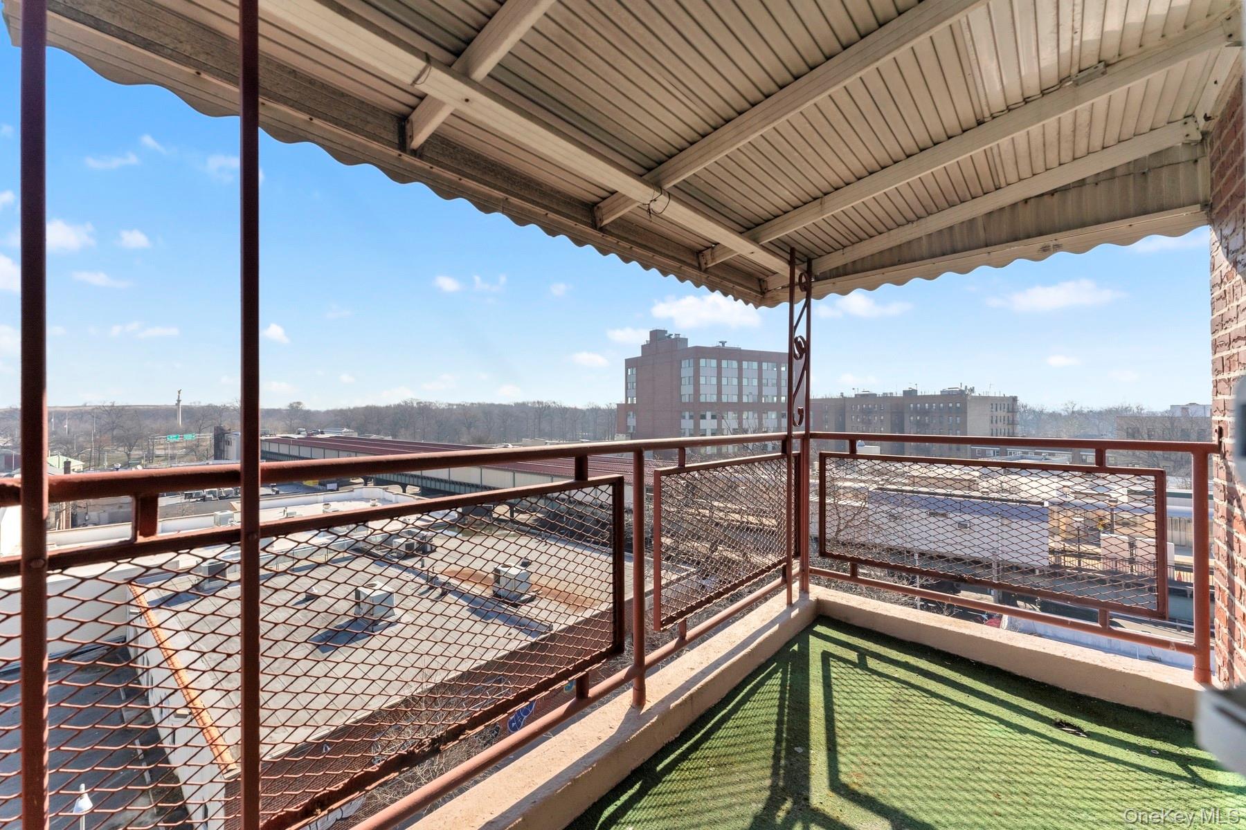 Photo 1 of 8 — 2015 Saint Paul Avenue 6I, Bronx, NY 10461