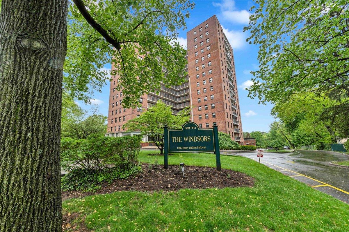 Henry Hudson Parkway 7F, Bronx, New York - 1 Bedrooms  
1 Bathrooms  
3 Rooms - 