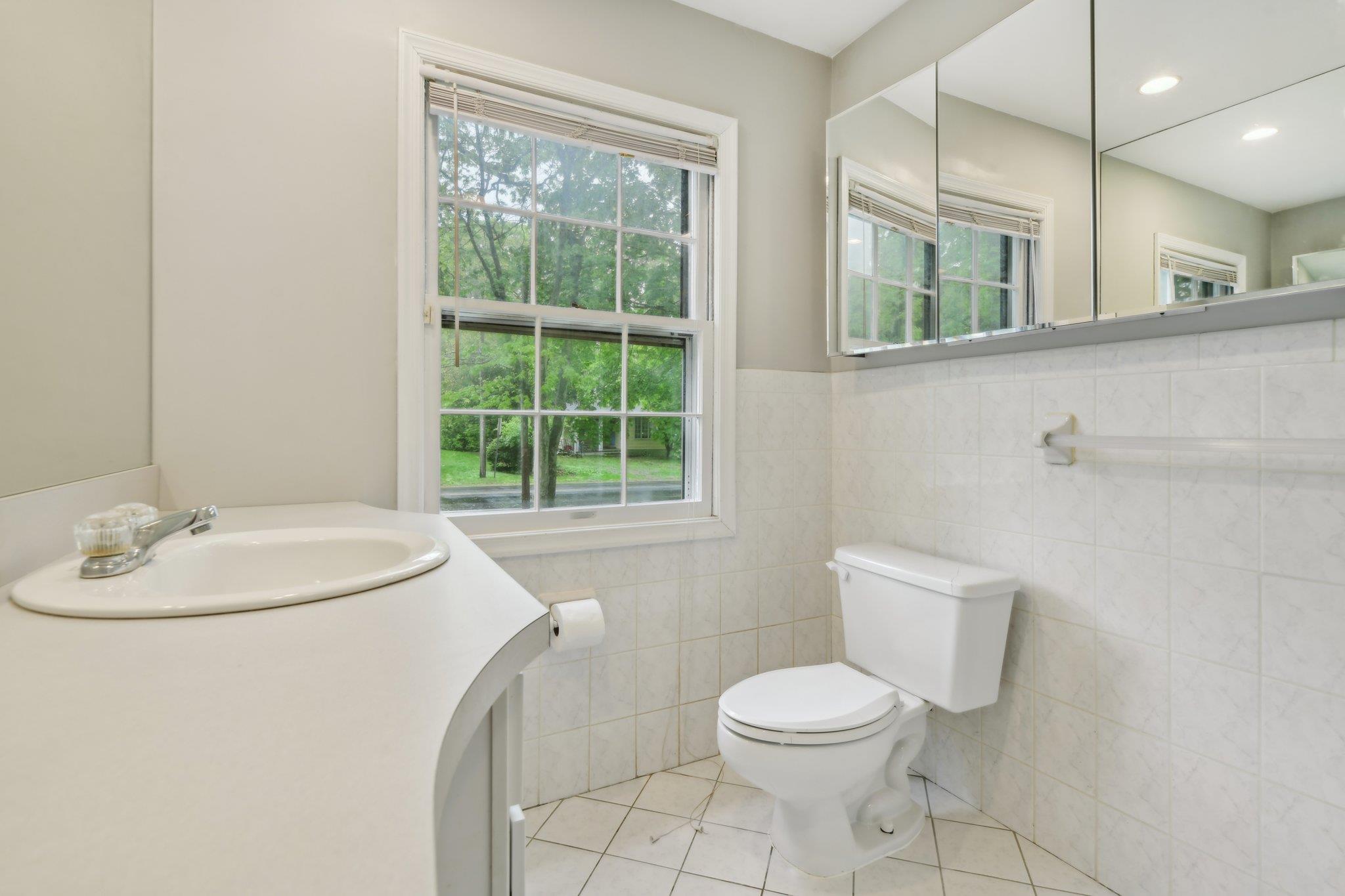 54 Cedar Street, Stony Brook, New York image 27