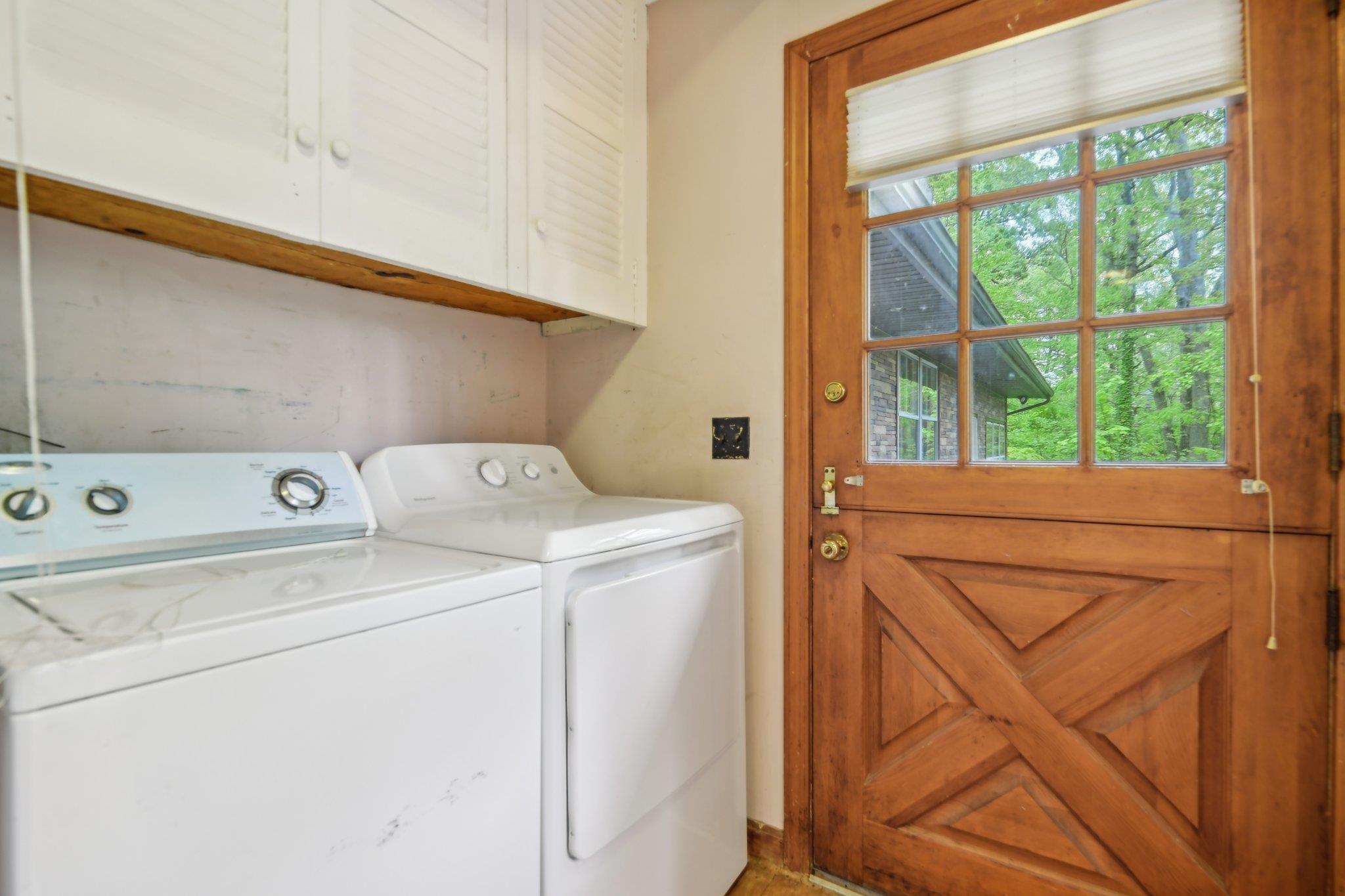 54 Cedar Street, Stony Brook, New York image 25
