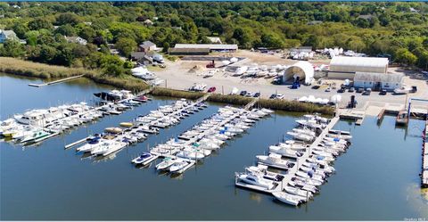 42 Dock Road Remsenburg NY 11960