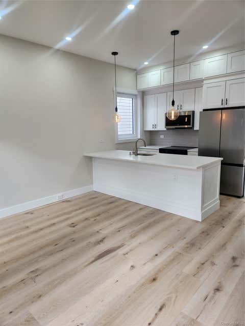 Multifamily For Rent - 14 Hausman Street #1L<br/> Brooklyn, NY 11222