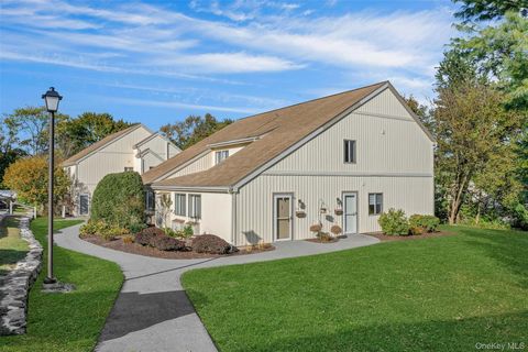 Condo For Sale - 17 Cromwell Place #B<br/> Mohegan Lake, NY 10547