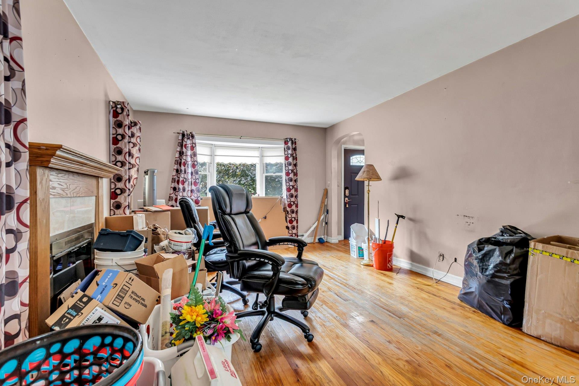 Glen Cove, New York 11542, United States, 4 Bedrooms Bedrooms, ,2 BathroomsBathrooms,Residential,Coming Soon,177484