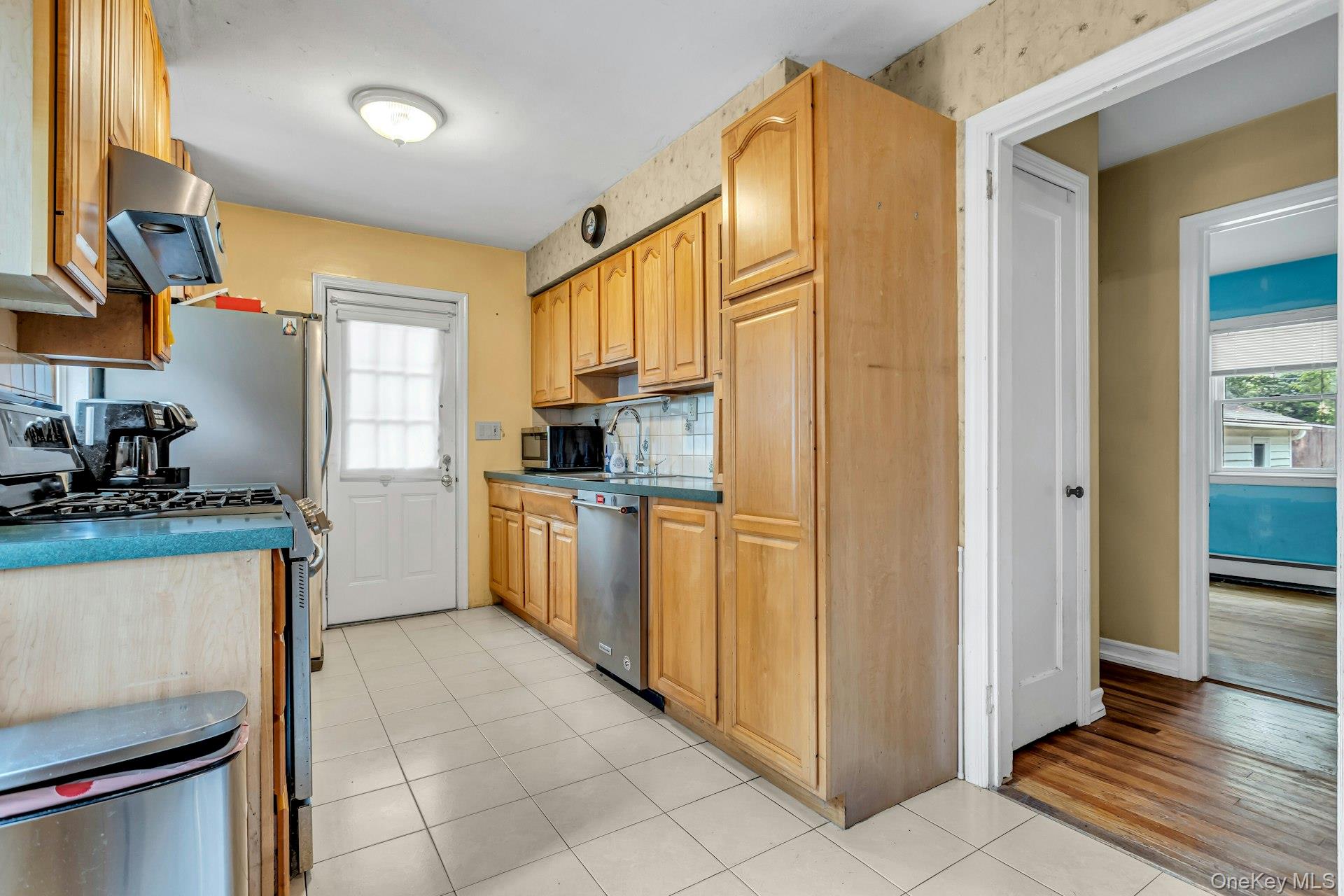 Glen Cove, New York 11542, United States, 4 Bedrooms Bedrooms, ,2 BathroomsBathrooms,Residential,Coming Soon,177484