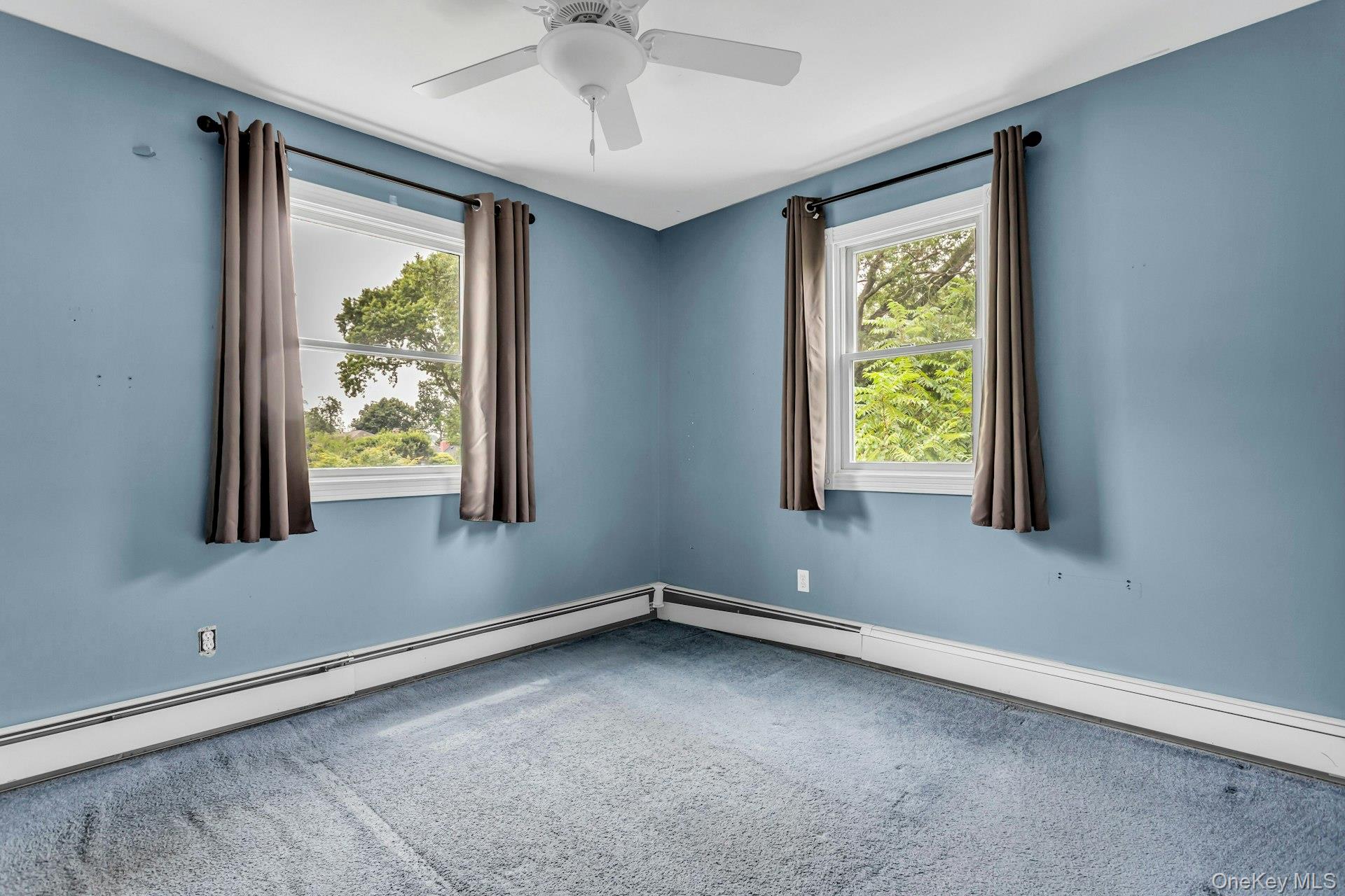 Glen Cove, New York 11542, United States, 4 Bedrooms Bedrooms, ,2 BathroomsBathrooms,Residential,Coming Soon,177484