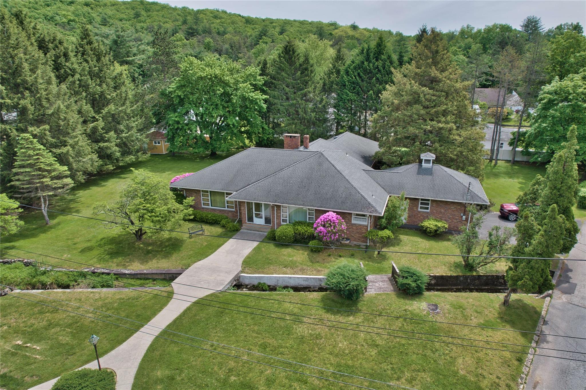 29 Maiden Lane, Port Jervis, New York image 2