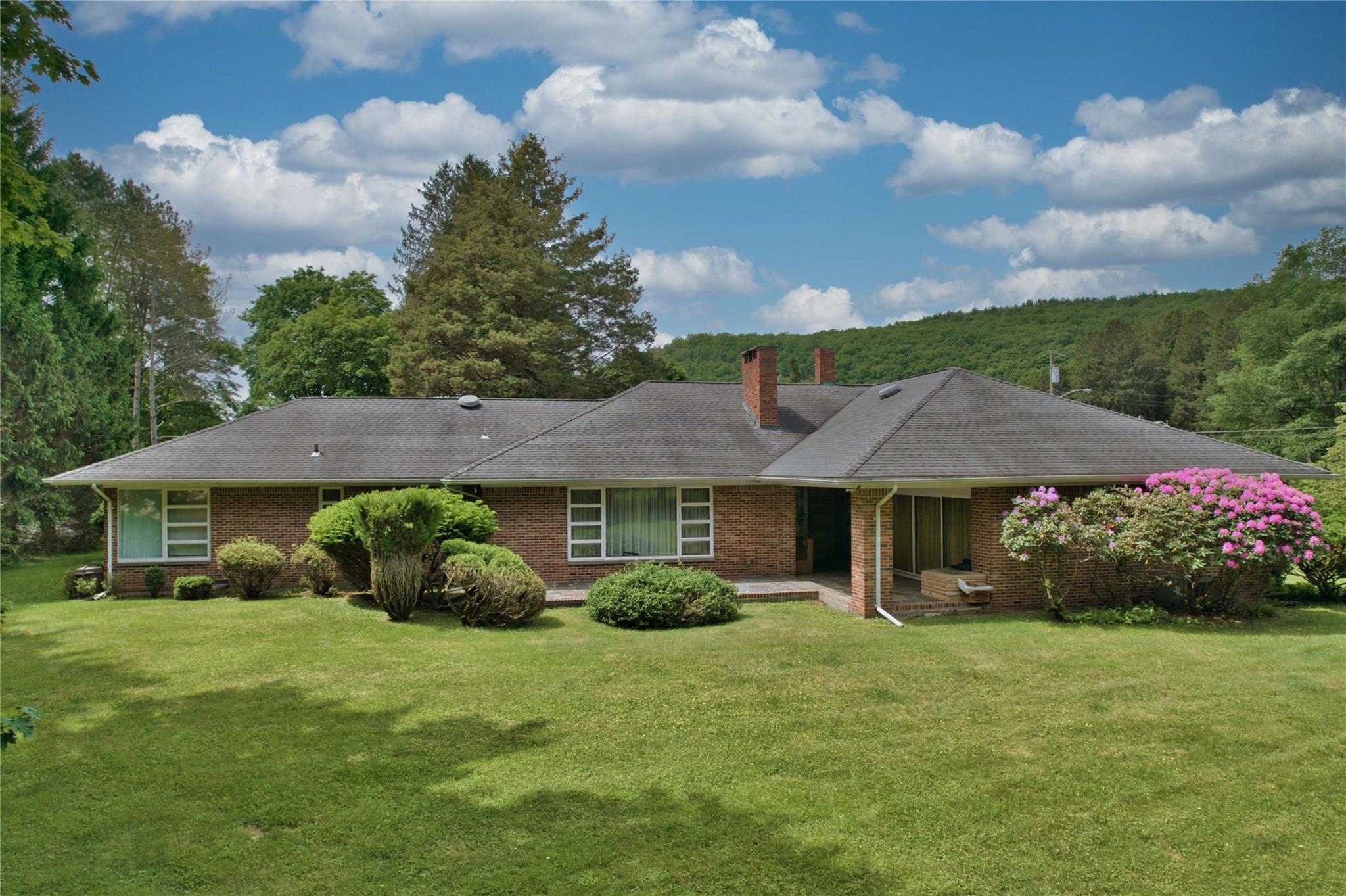 29 Maiden Lane, Port Jervis, New York image 11