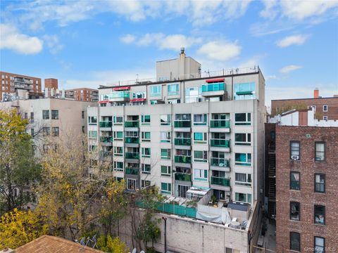 Photo of 140-22 Beech Avenue #7A, Flushing, NY 11355 (MLS # 891797)