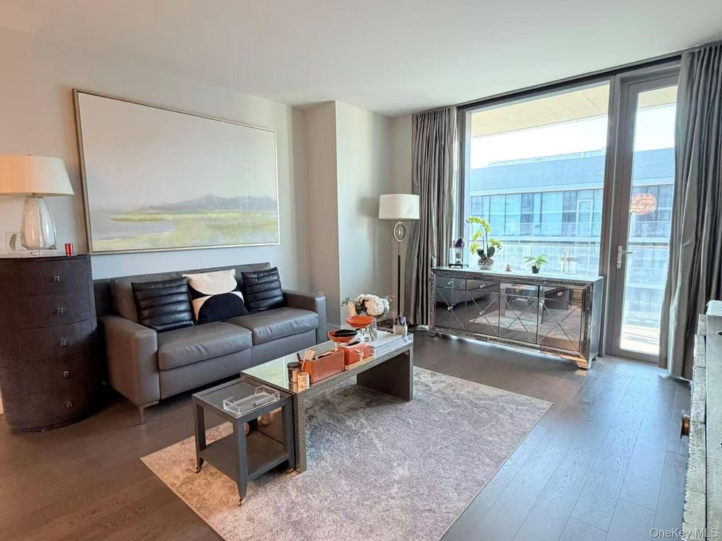 Photo of 131-03 40 road Rd #penthouse2G, Flushing, NY 11354 (MLS # 996727)