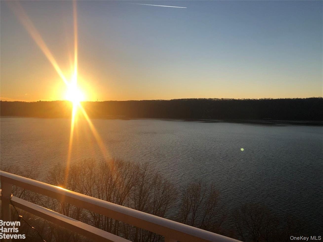 2575 Palisade Avenue 9F