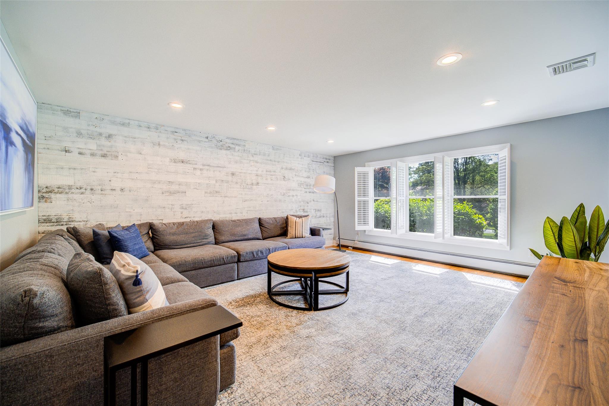 6 Henry Court, Suffern, New York image 6