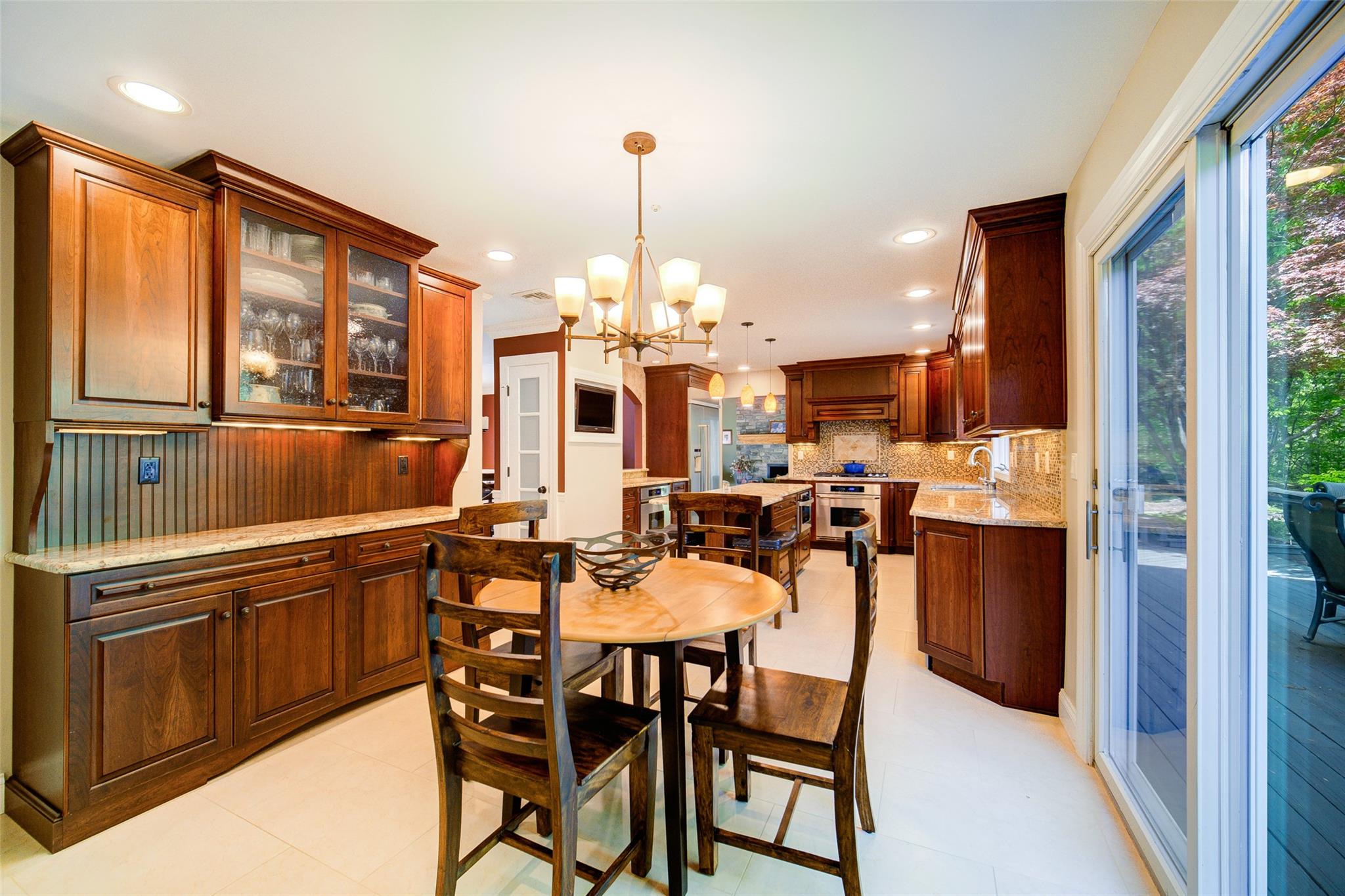 6 Henry Court, Suffern, New York image 10