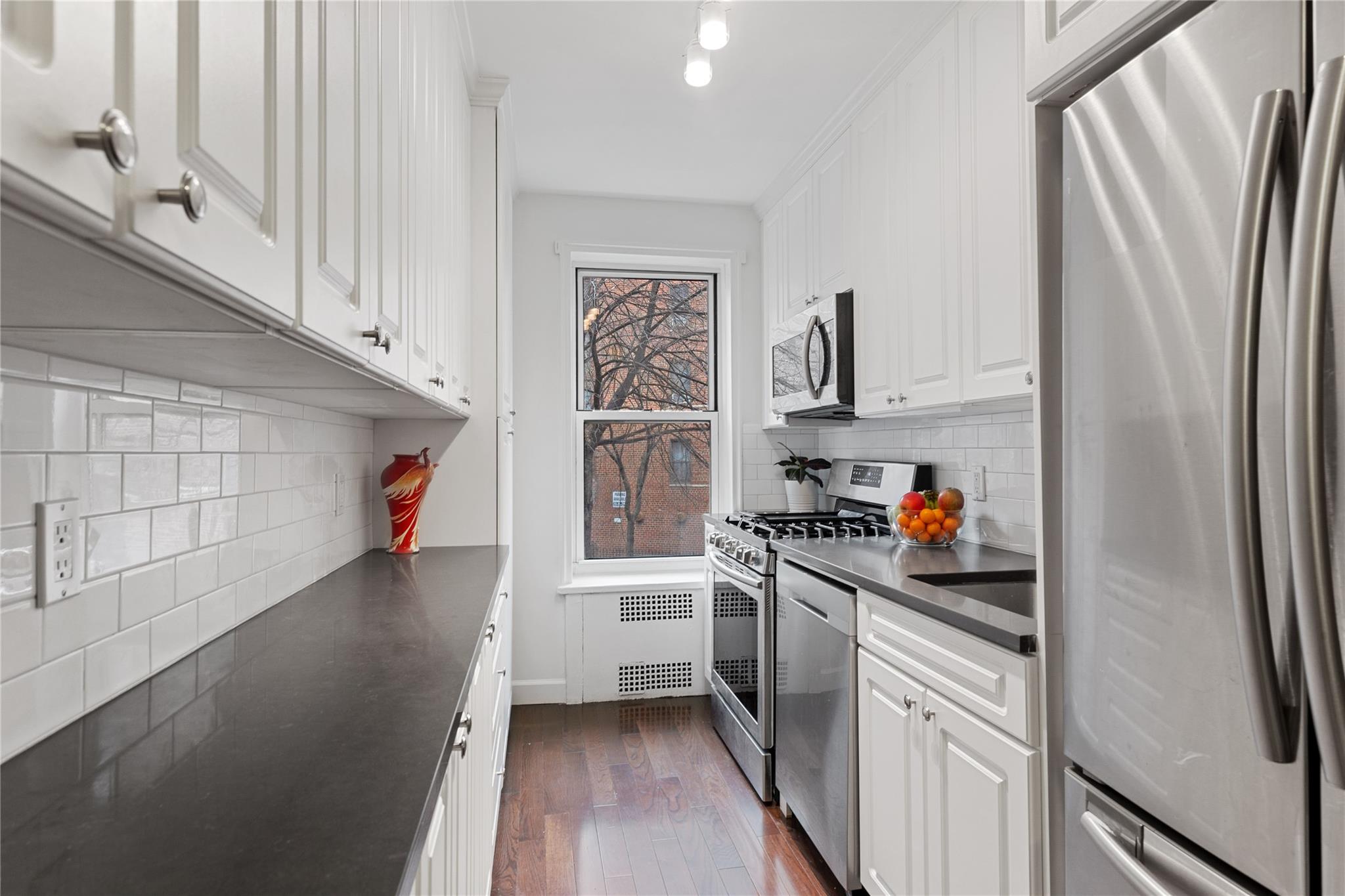73-12 35th Avenue #C24, Jackson Heights, New York image 4