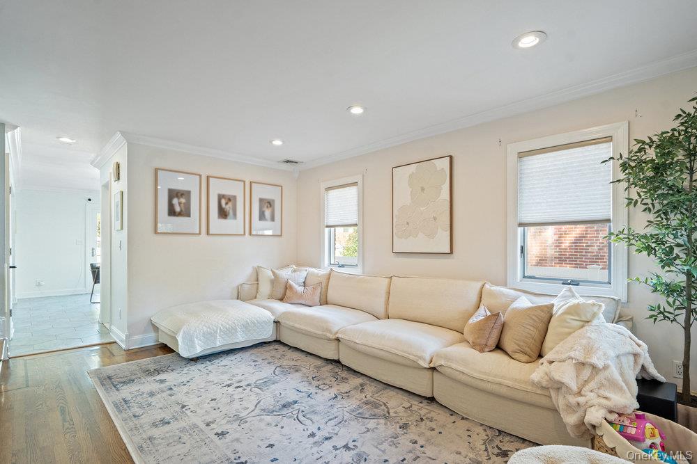 116 Sperry Boulevard