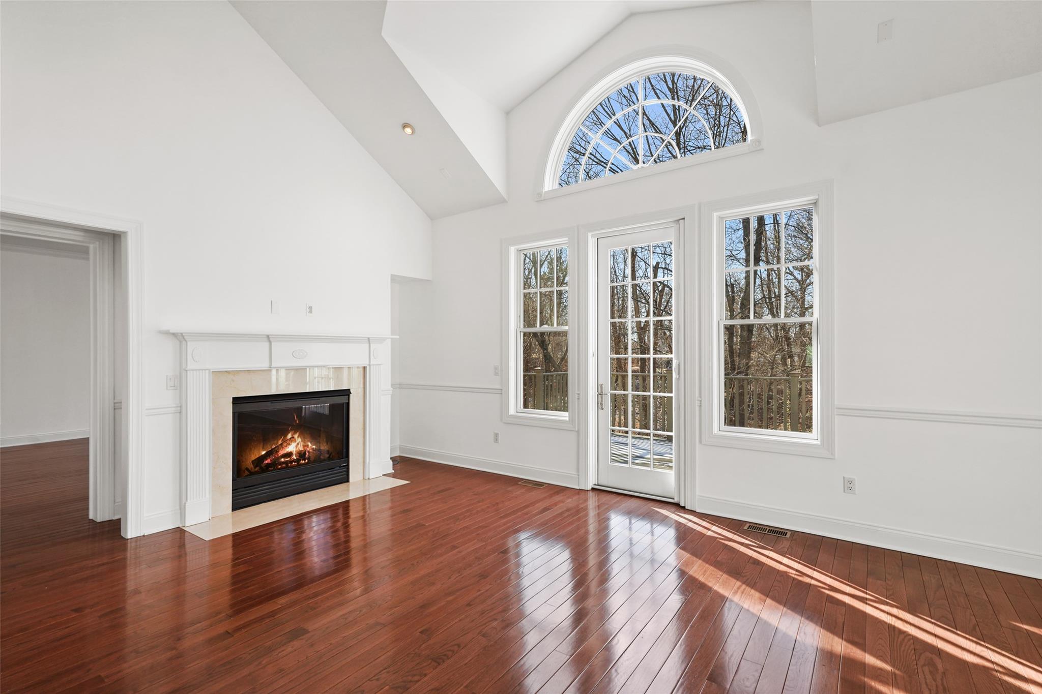 27 Glassbury Court, Mount Kisco, New York image 3