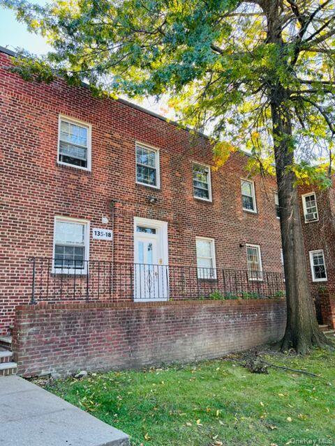 Homes For Sale - 135-18 78 Ave Ave #8F<br/> Flushing, NY 11367