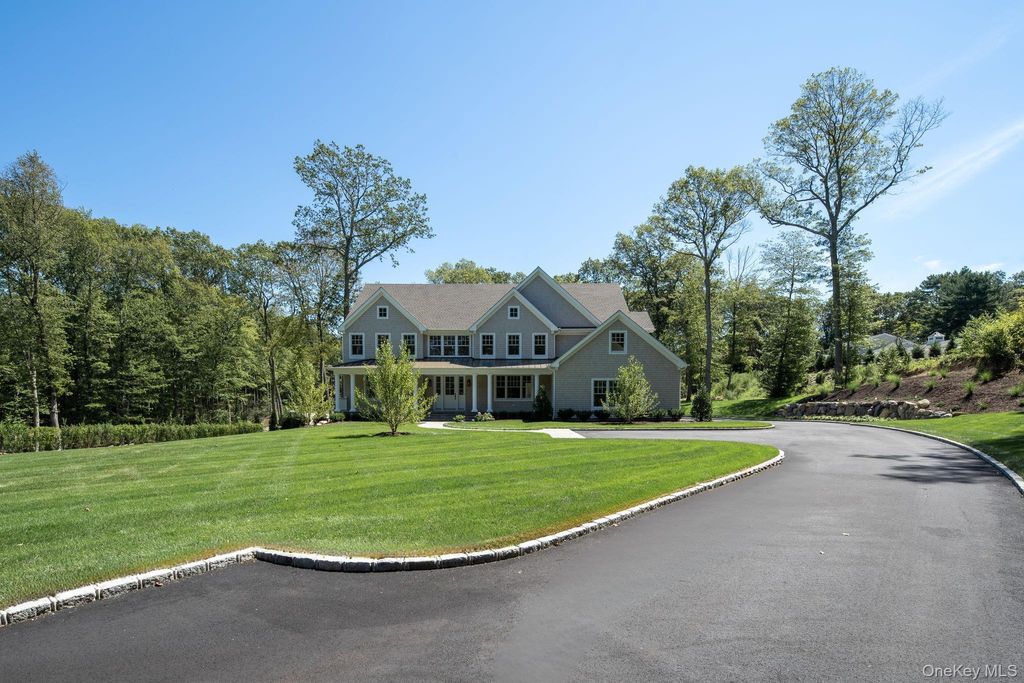 Photo of 68 Saw Mill Road, Cold Spring Harbor, NY 11724 (MLS # 905138)