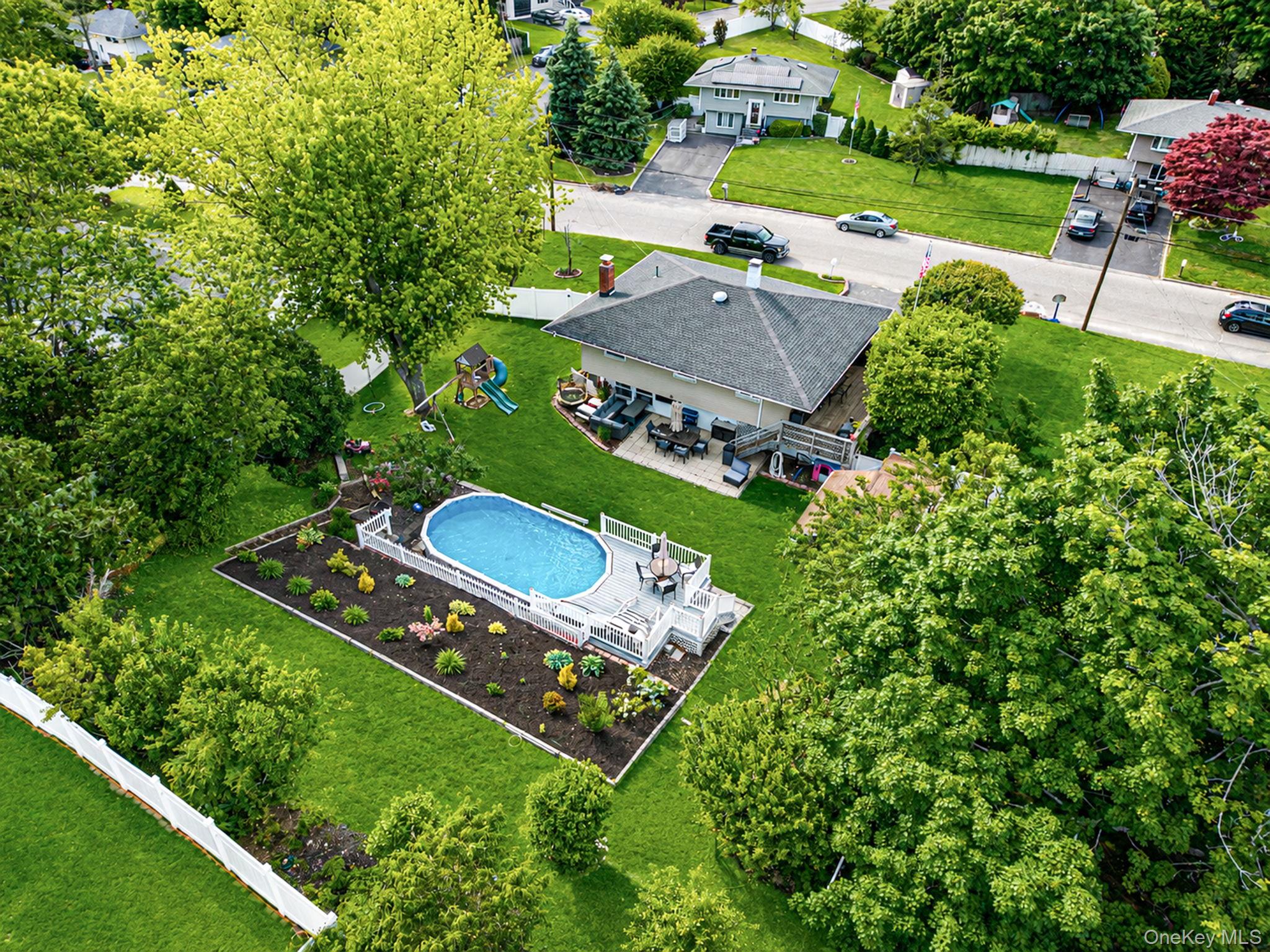 16 Lynx Lane