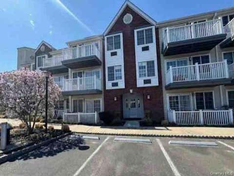 Condo For Sale - 94-24 Magnolia Court #3A<br/> Jamaica, NY 11417