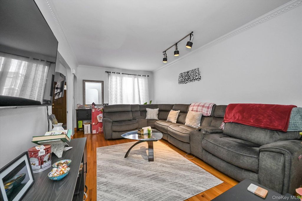 Photo of 53-08 193rd Street, Fresh Meadows, NY 11365 (MLS # 946380)