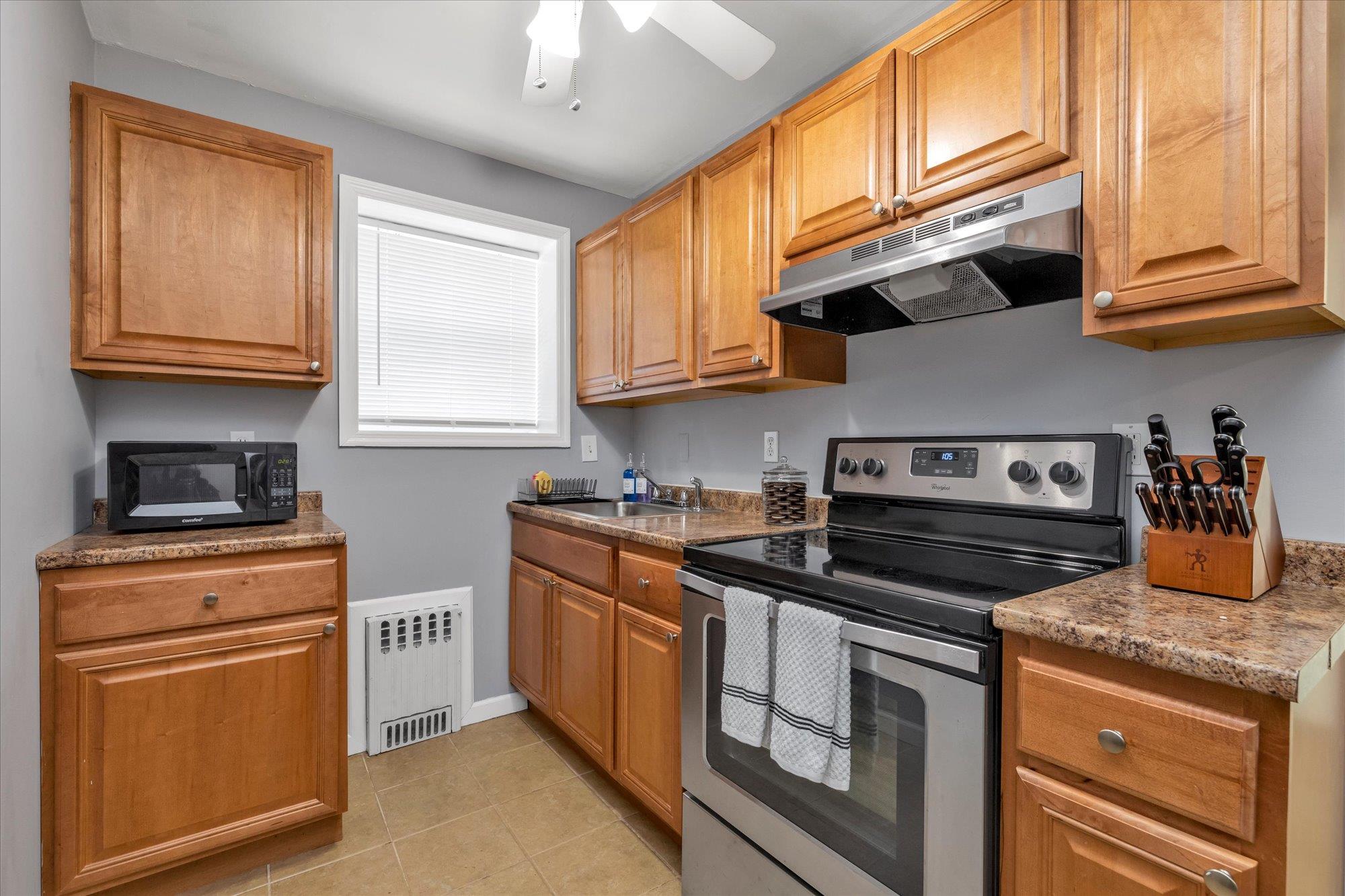 3630 Marinor Street, Seaford, New York image 12