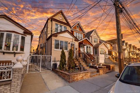 Photo of 10713 115th Street, Richmond Hill S., NY 11419 (MLS # 971470)