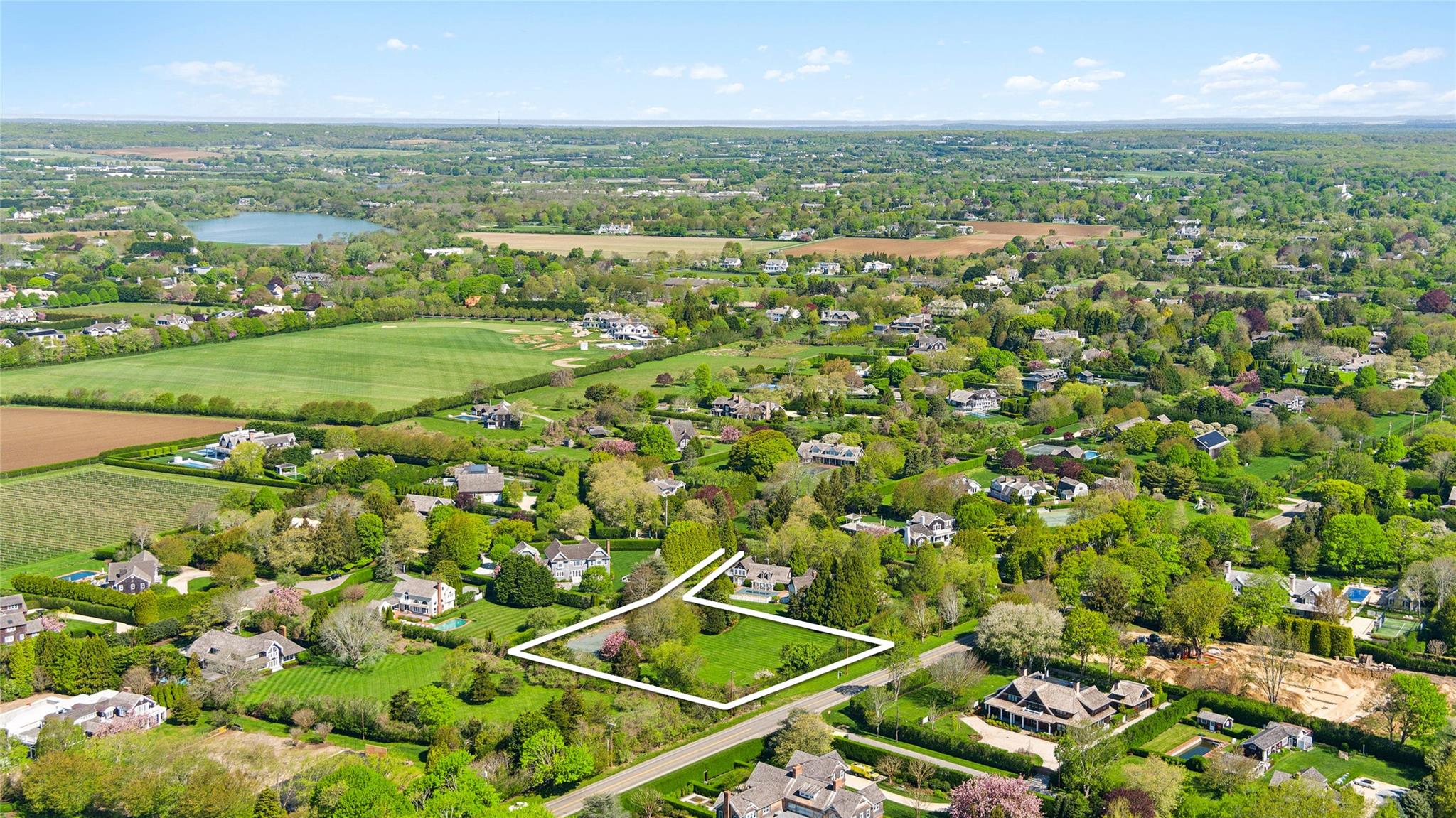 33 Bridgefield, Bridgehampton, New York image 7
