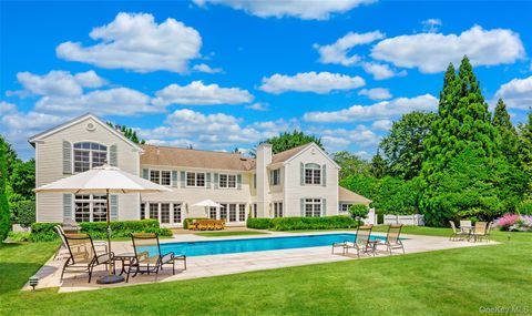 107 Edgewood Avenue Bridgehampton NY 11932