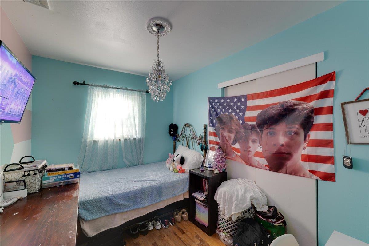 8 Holly Court, North Babylon, New York image 10