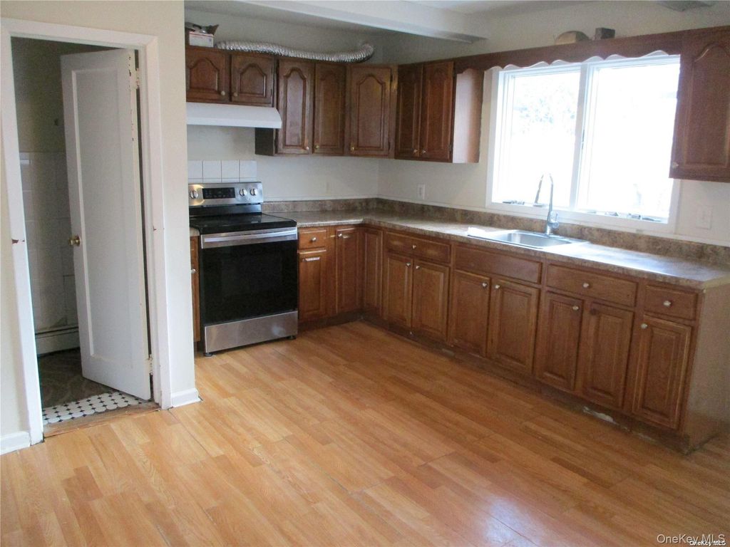 Photo of Cedarhurst, NY 11516 (MLS # 965683)