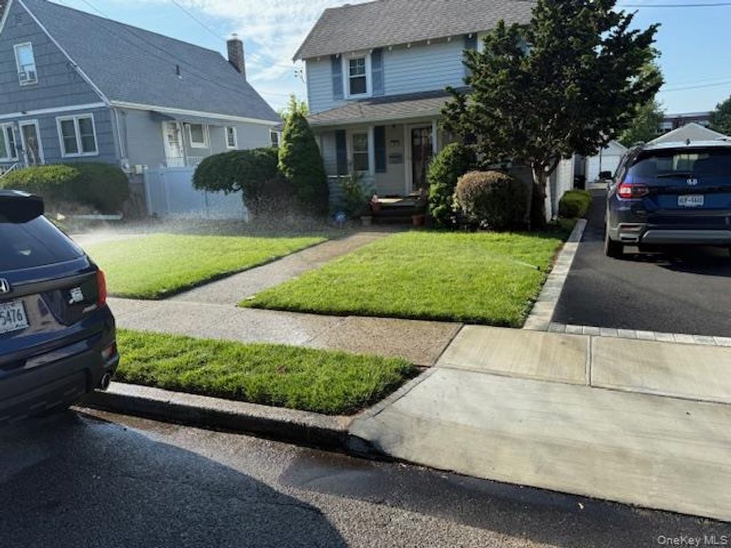 Photo of 982 Adams Street, Baldwin, NY 11510 (MLS # 958851)