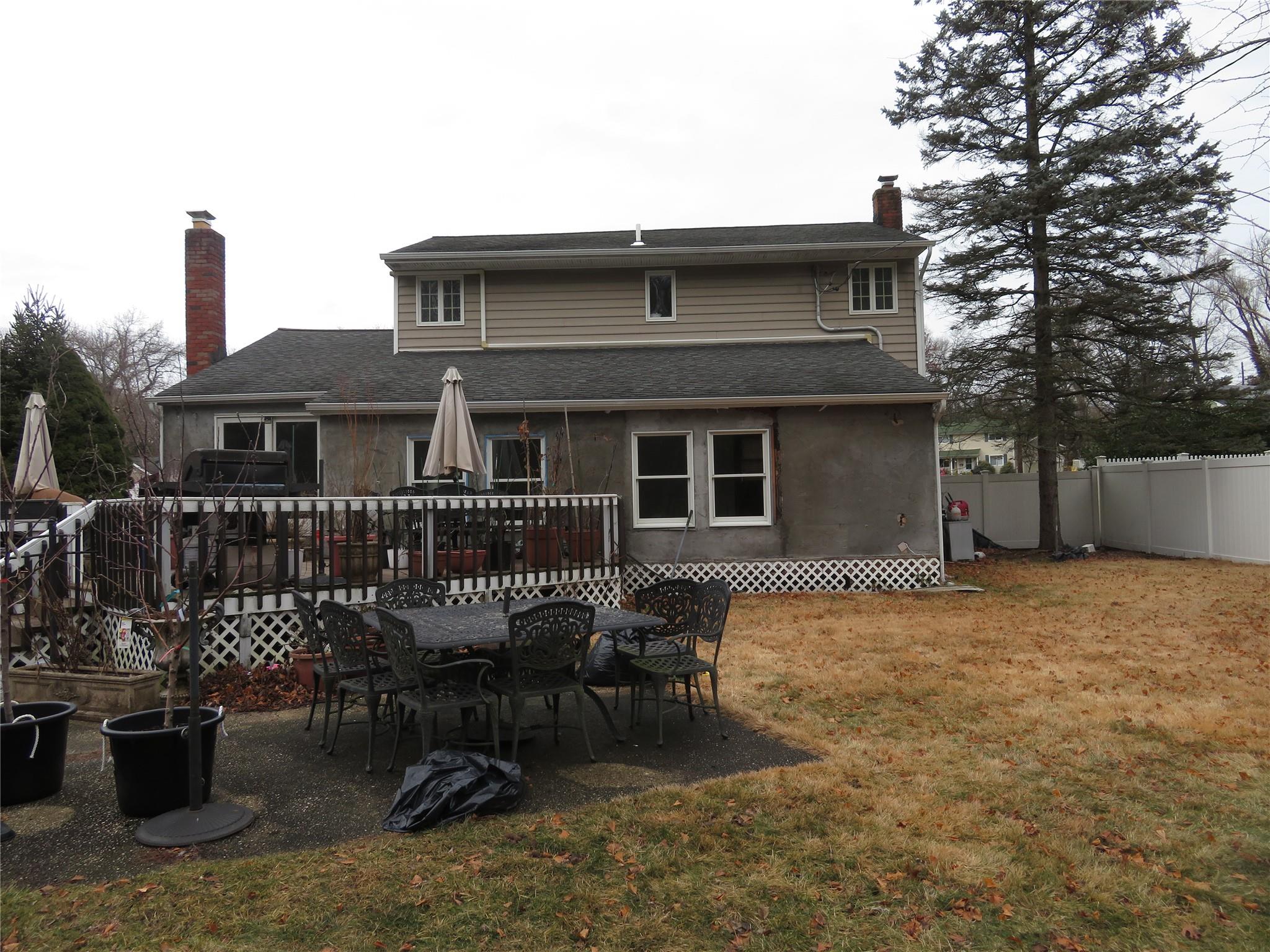 12 Somerset Drive, Commack, New York image 5