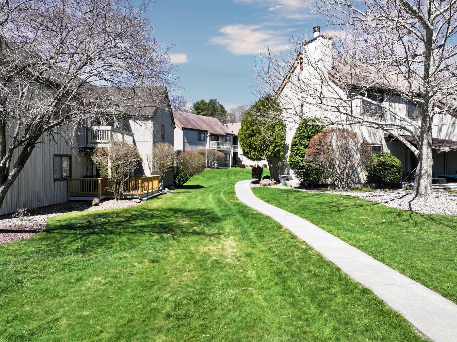 87 Sycamore Drive, Middletown, New York image 6