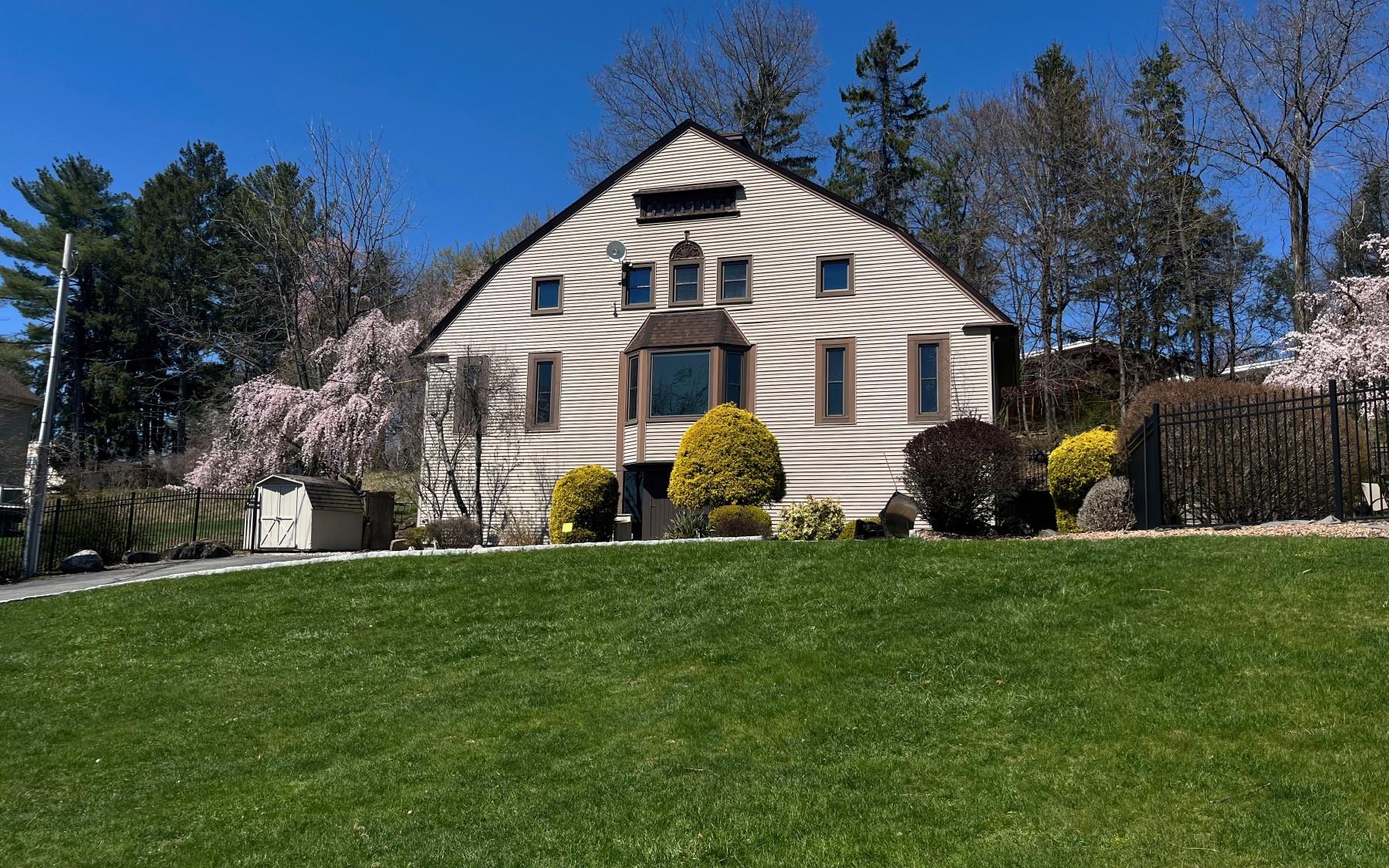 87 Sycamore Drive, Middletown, New York image 34
