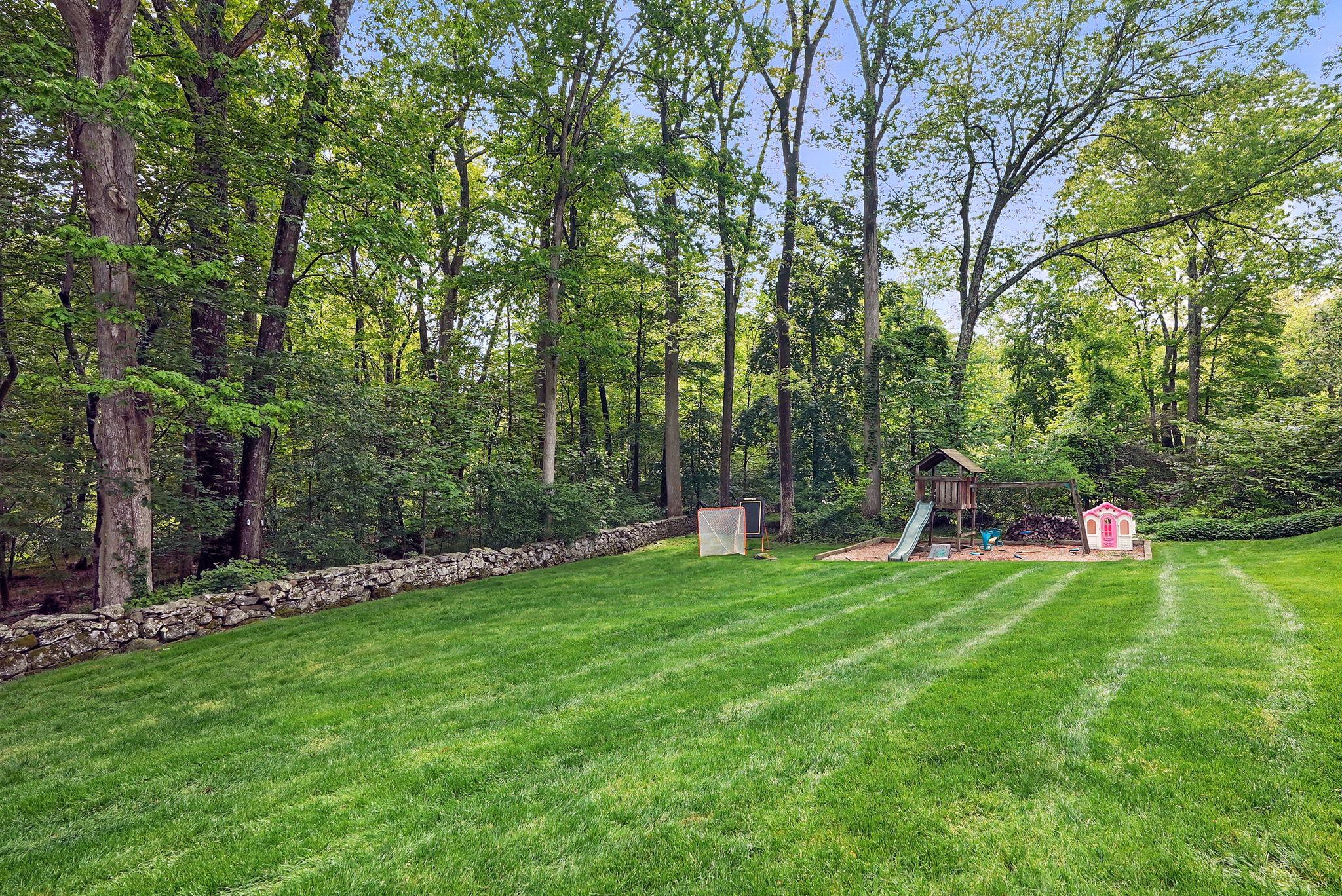 6 Lakeside Drive, Yorktown Heights, New York image 25