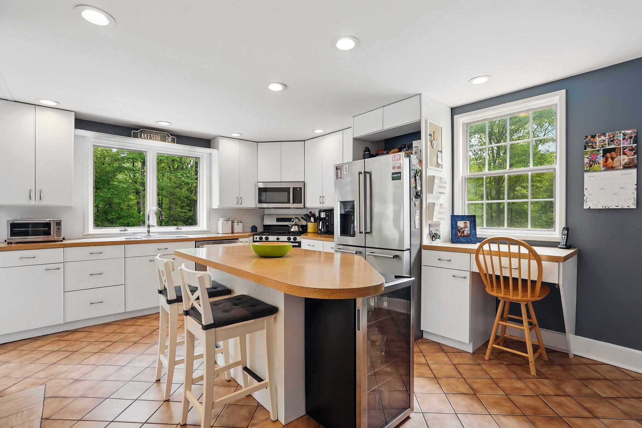 6 Lakeside Drive, Yorktown Heights, New York image 12