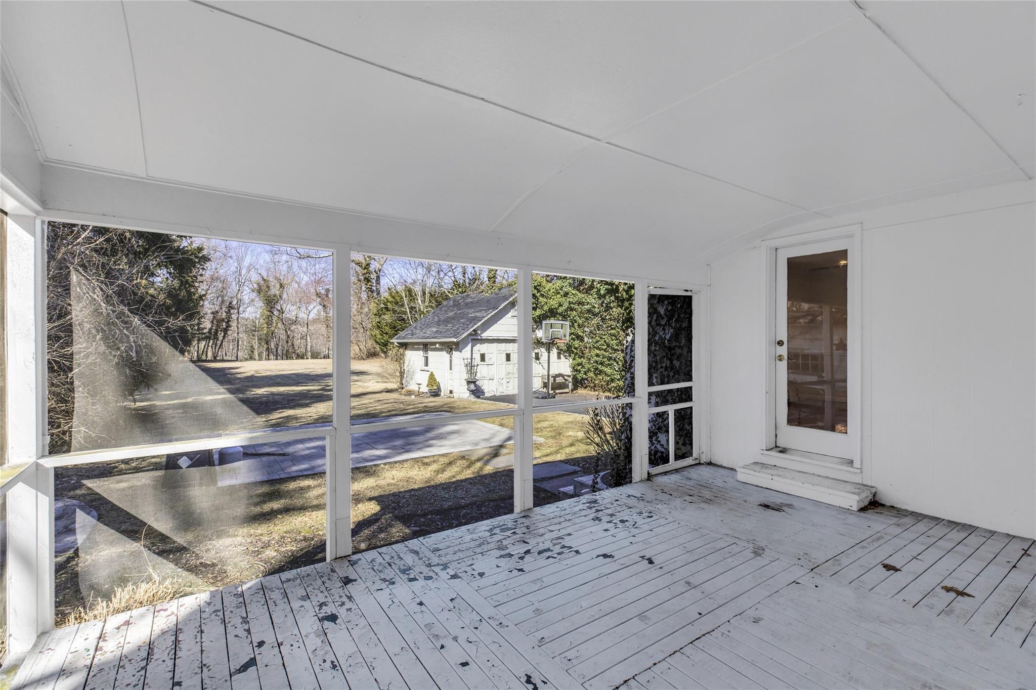57 Wells Road, Greenlawn, New York image 10