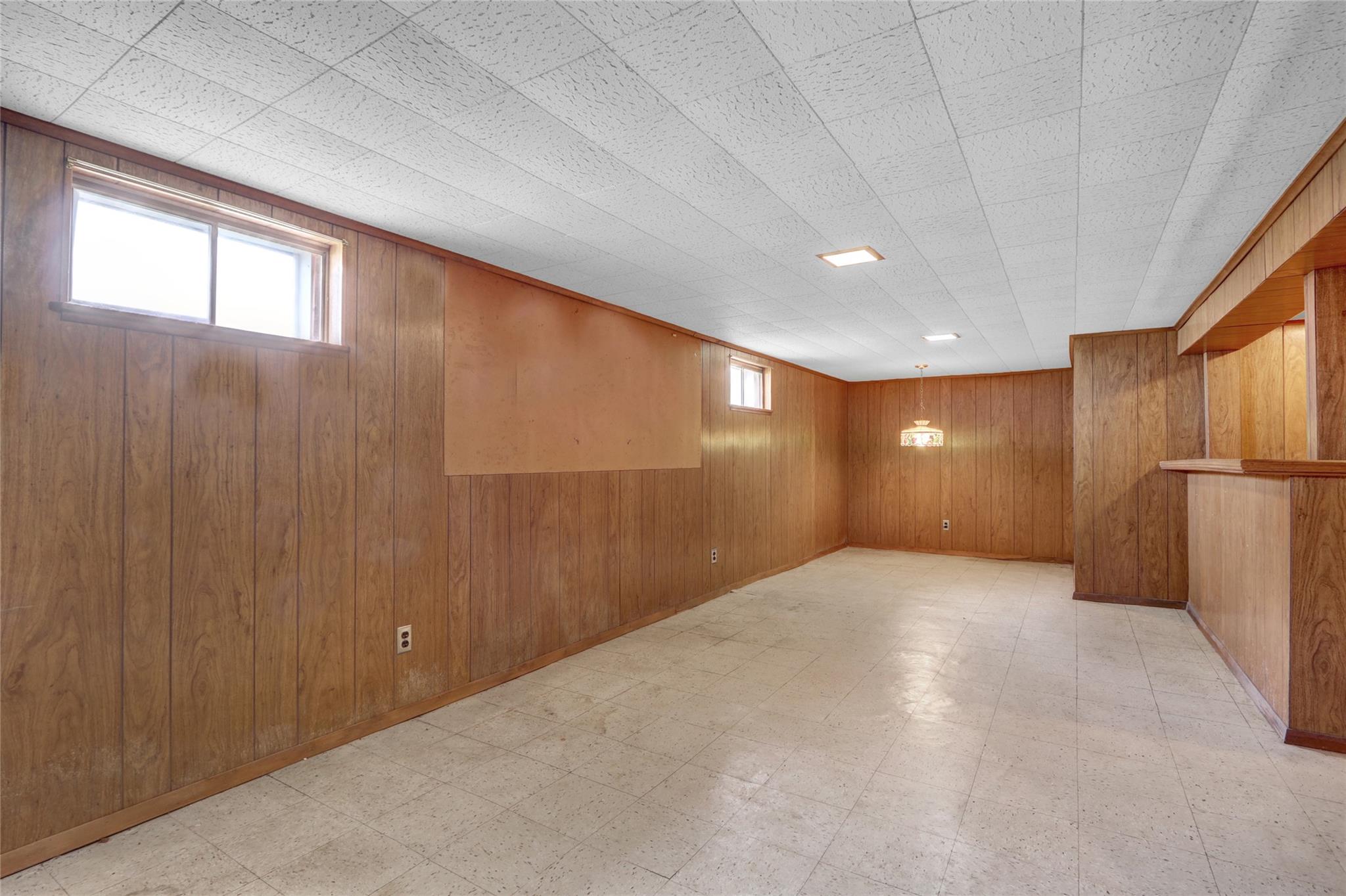 26 Walton Avenue, Uniondale, New York image 22