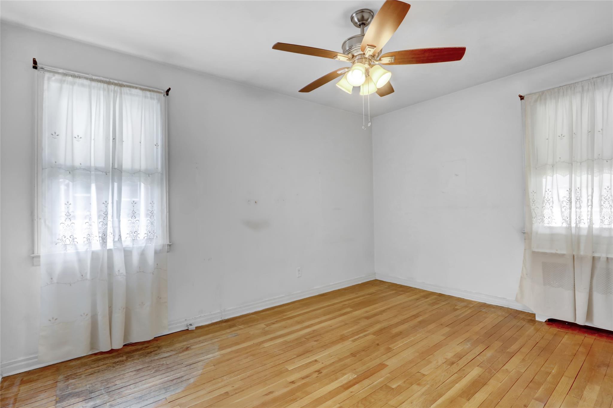 26 Walton Avenue, Uniondale, New York image 12