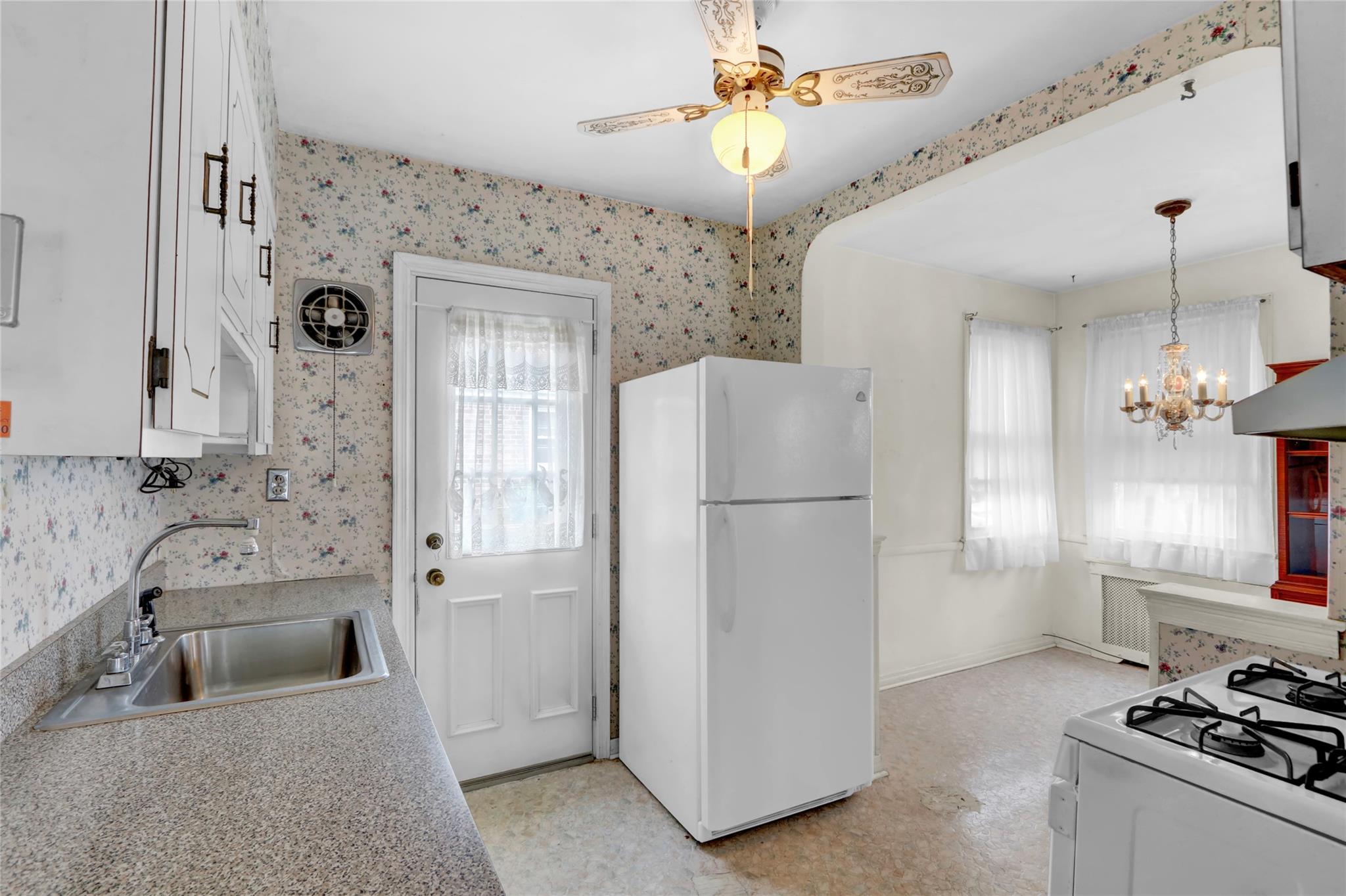 26 Walton Avenue, Uniondale, New York image 8