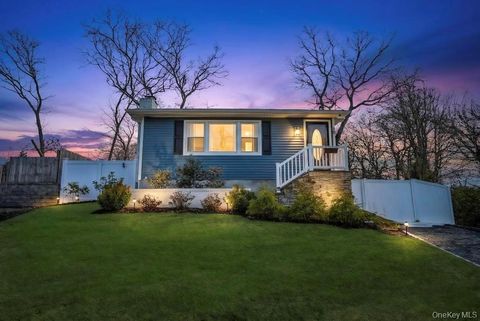 16 Jerome Road Sound Beach NY 11789