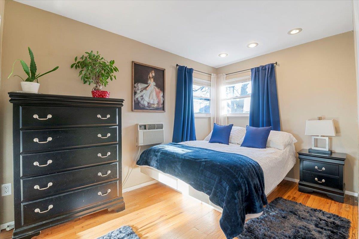 103 E Granada Avenue, Lindenhurst, New York image 22