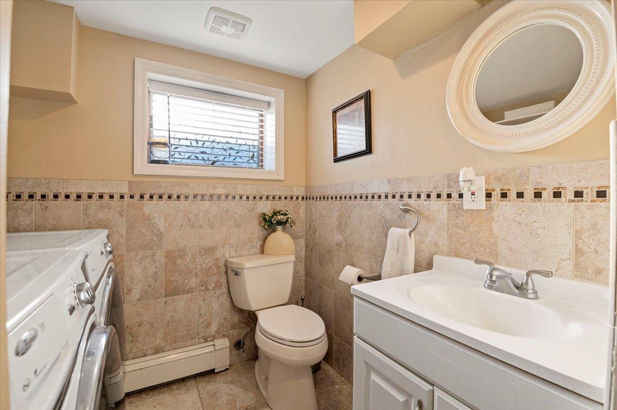 103 E Granada Avenue, Lindenhurst, New York image 20