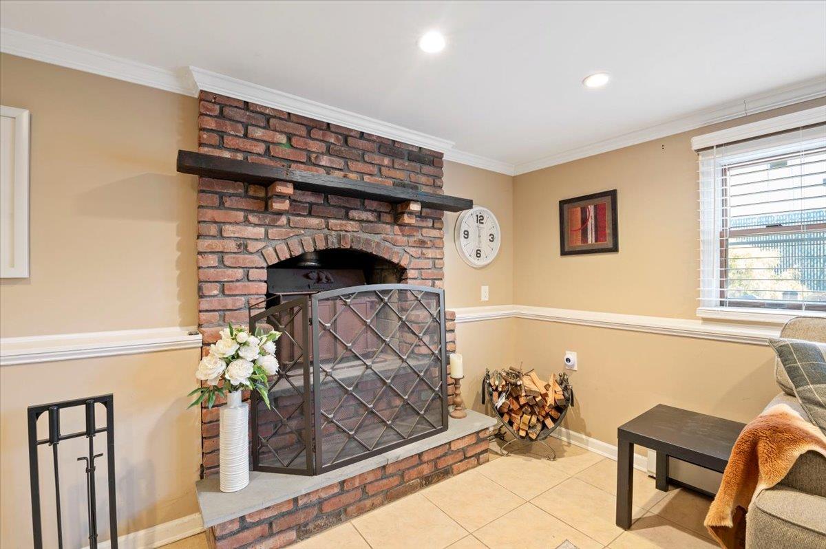 103 E Granada Avenue, Lindenhurst, New York image 19