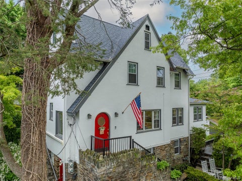 Homes For Sale - 301 BRONXVILLE Road<br/> Bronxville, NY 10708