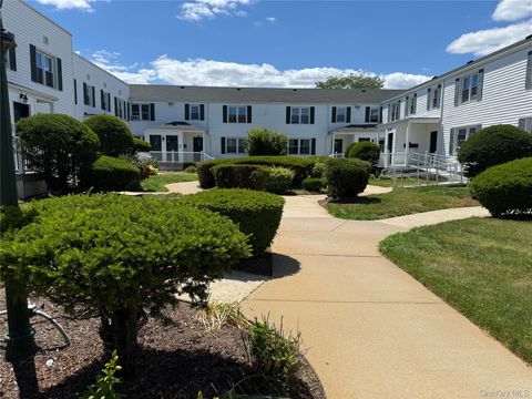 Homes For Sale - 494 S Ocean Avenue #1 L<br/> Freeport, NY 11520