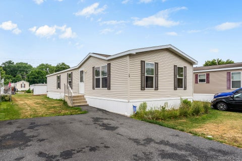 Mobile Home For Sale - 26 East Avenue<br/> Washingtonville, NY 10992